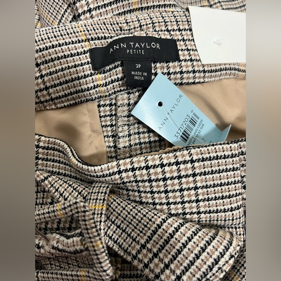 ANN TAYLOR THE BELTED HIGH RISE TAPERED PANTS IN PLAID SIZE 2P - Picture 5 of 5